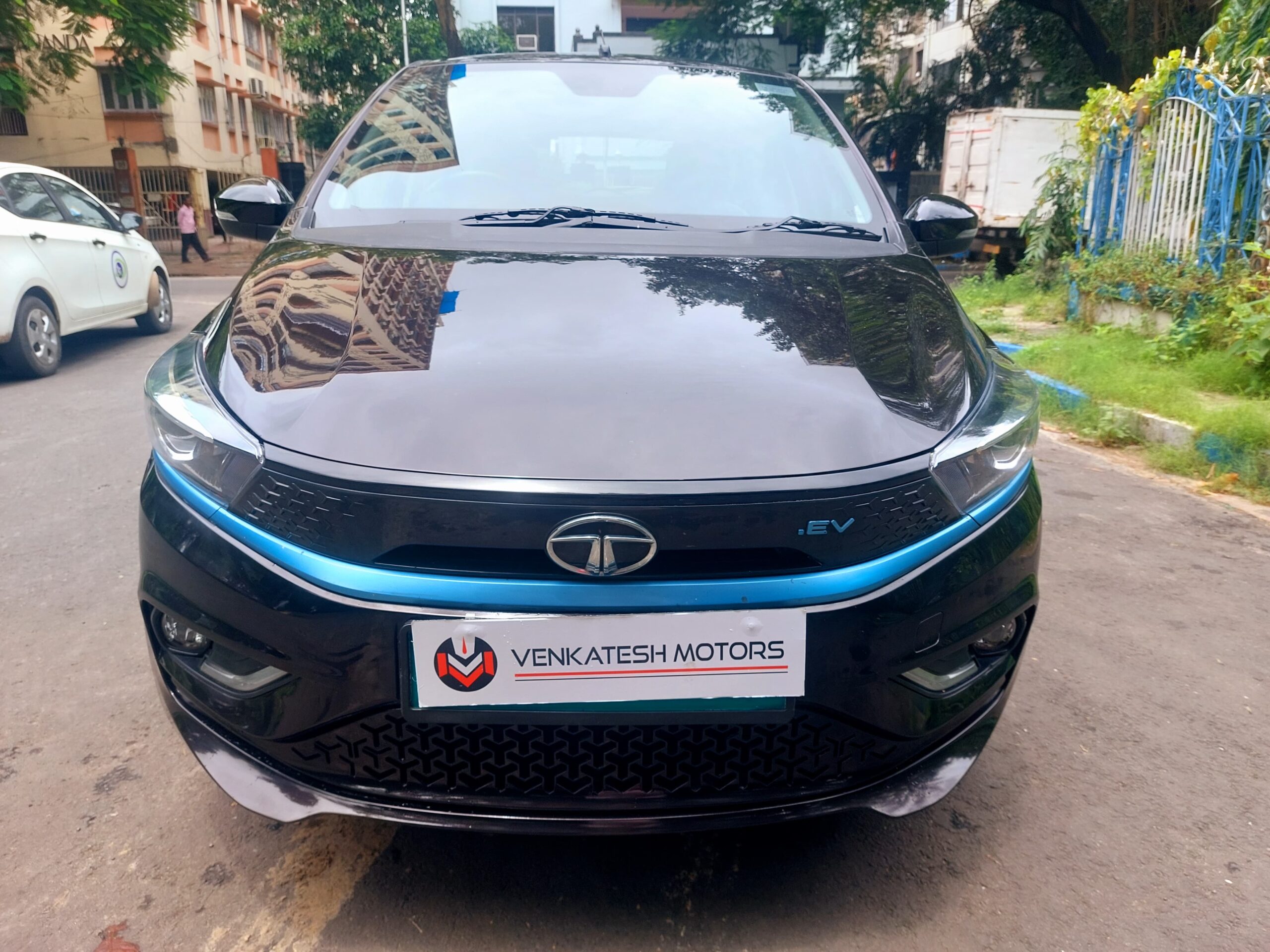 TATA TIAGO EV