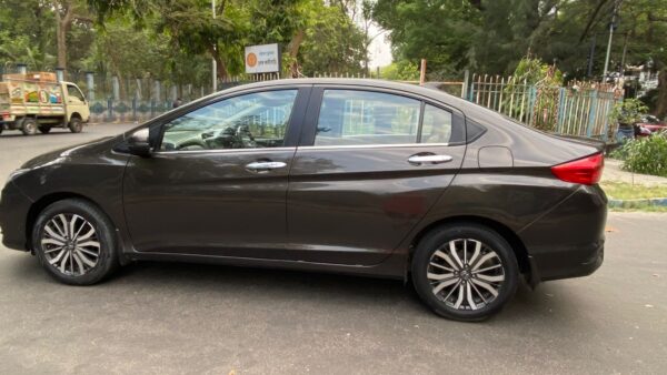 2017 HONDA CITY VX - Image 5