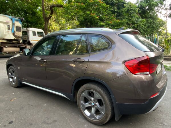 2011 BMW X1 - Image 3