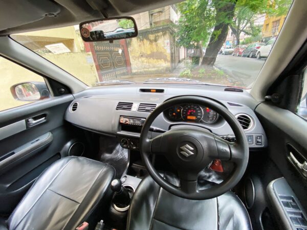 2010 MARUTI SWIFT VXI - Image 7