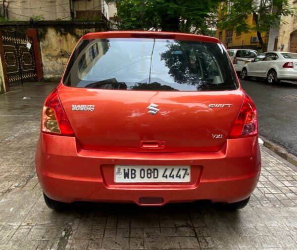 2010 MARUTI SWIFT VXI - Image 9