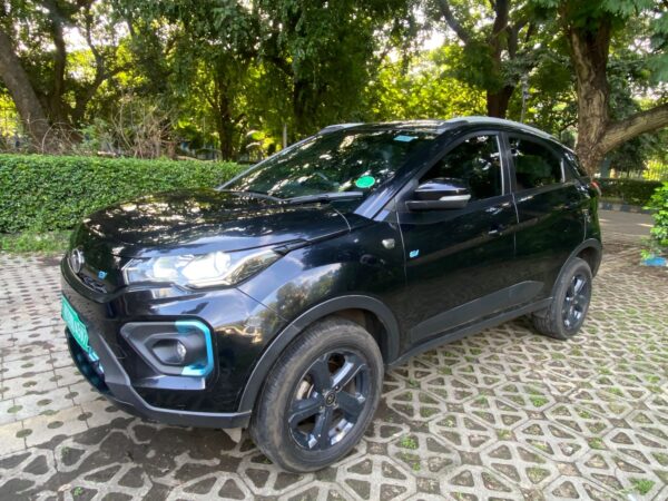 2022 TATA NEXON XZ+LUX DARK EDITION - Image 5