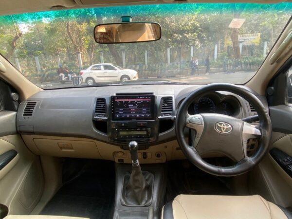 2012 TOYOTA FORTUNER 4WD 3.0 L - Image 9