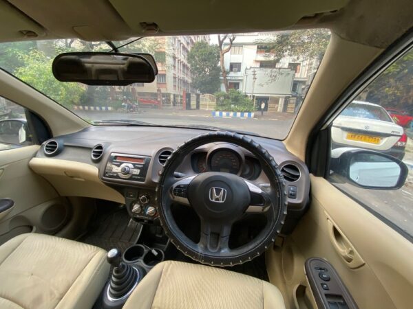 2013 HONDA AMAZE S - Image 6