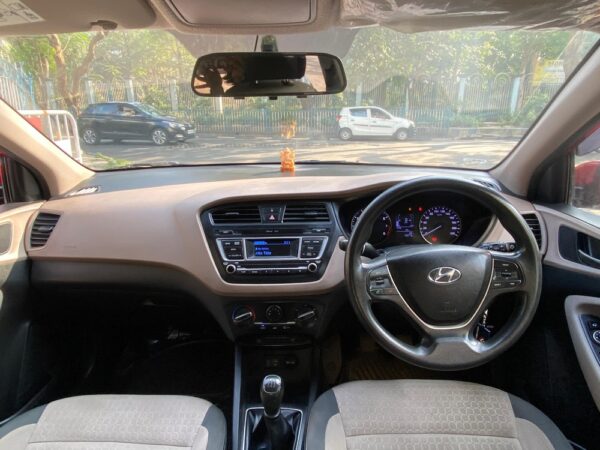 2017 HYUNDAI i20 SPORTZ - Image 7