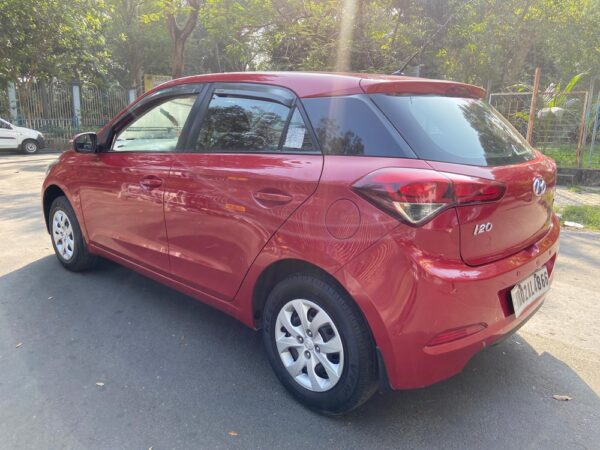 2017 HYUNDAI i20 SPORTZ - Image 6