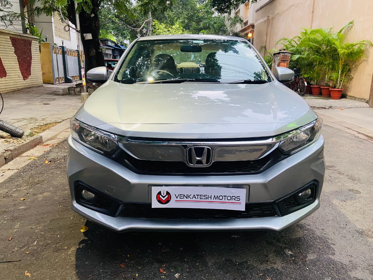 2018 AMAZE VX